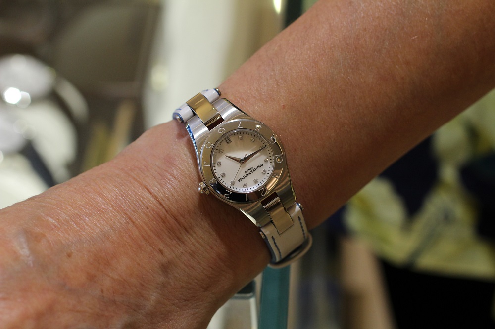 《美品　稼動品》　ボーム\u0026メルシエ　リネア　12Pダイヤ　レディース腕時計